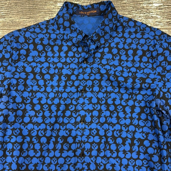 Louis Vuitton button down shirt - Picture 2 of 7